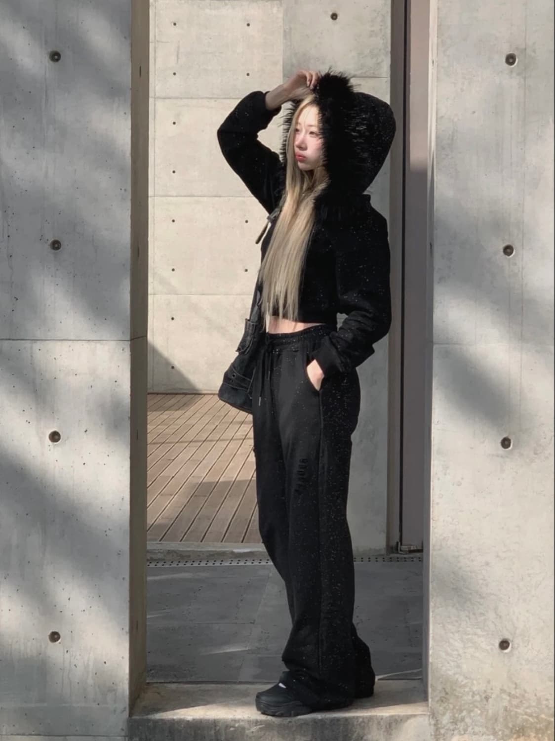 [새상품] KSG Seoul 블랙 퍼 후드집업 트레이닝 셋업 세트 상품이미지2