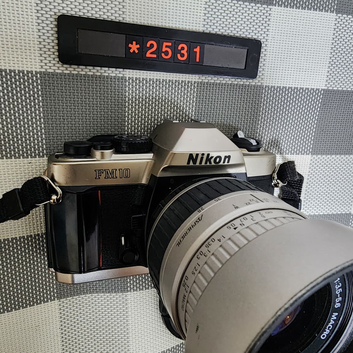 니콘 FM 10 필름카메라 28-80mm 줌렌즈 장착 상품이미지2