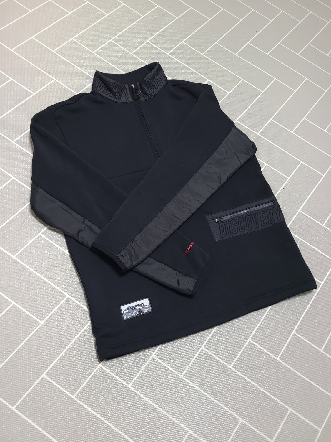 디스커버리 익스페디션 사이드 로고 반집업 티셔츠 95 상품이미지1