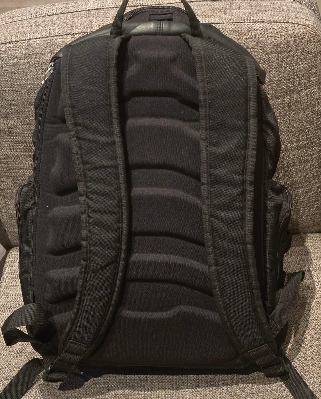 Oakley 오클리 키친 싱크 백팩 실버 블랙 상품이미지4