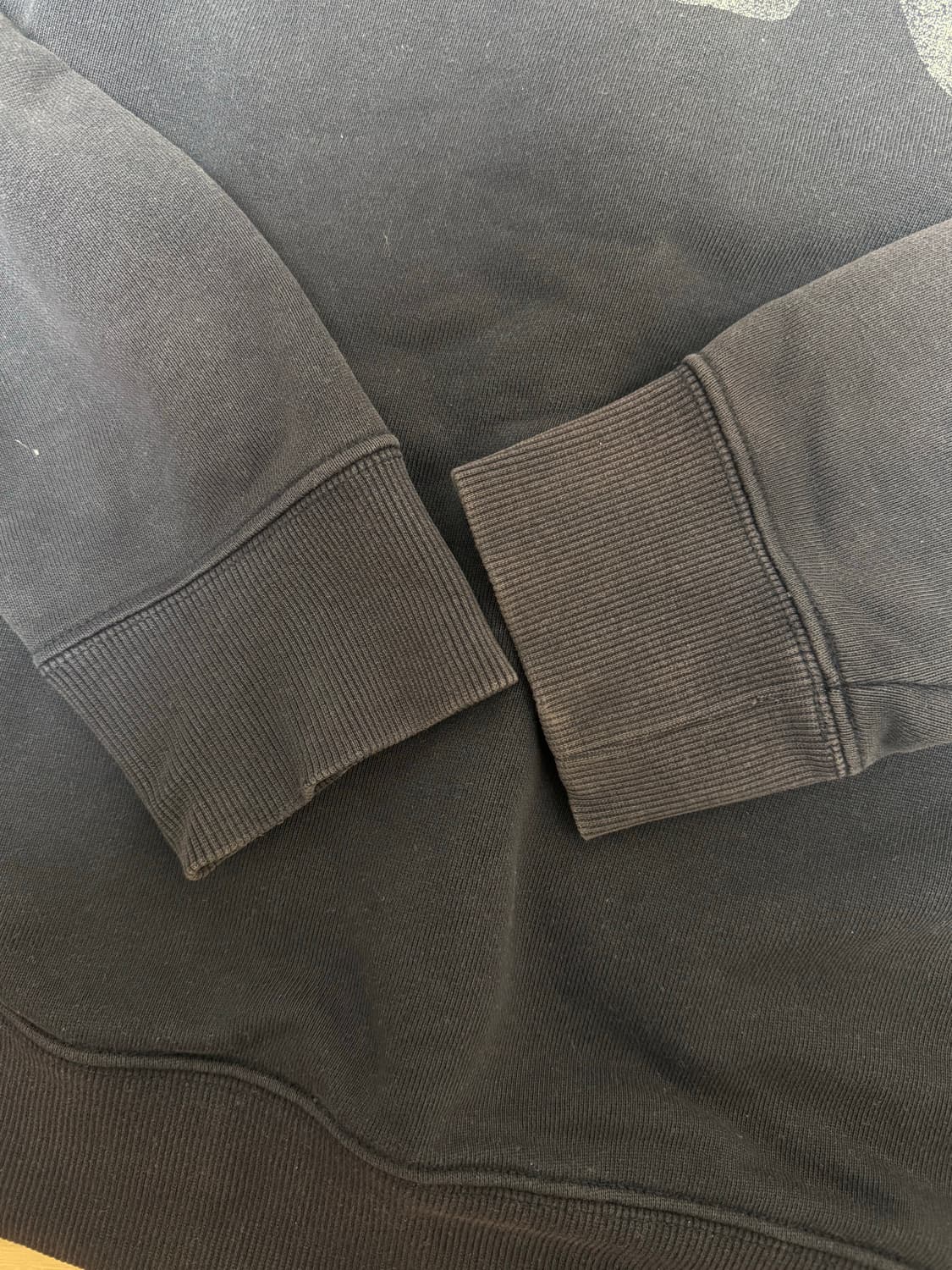 아이앱 스튜디오 x 리 피그먼트 스웨트셔츠 인디고 네이비 상품이미지4