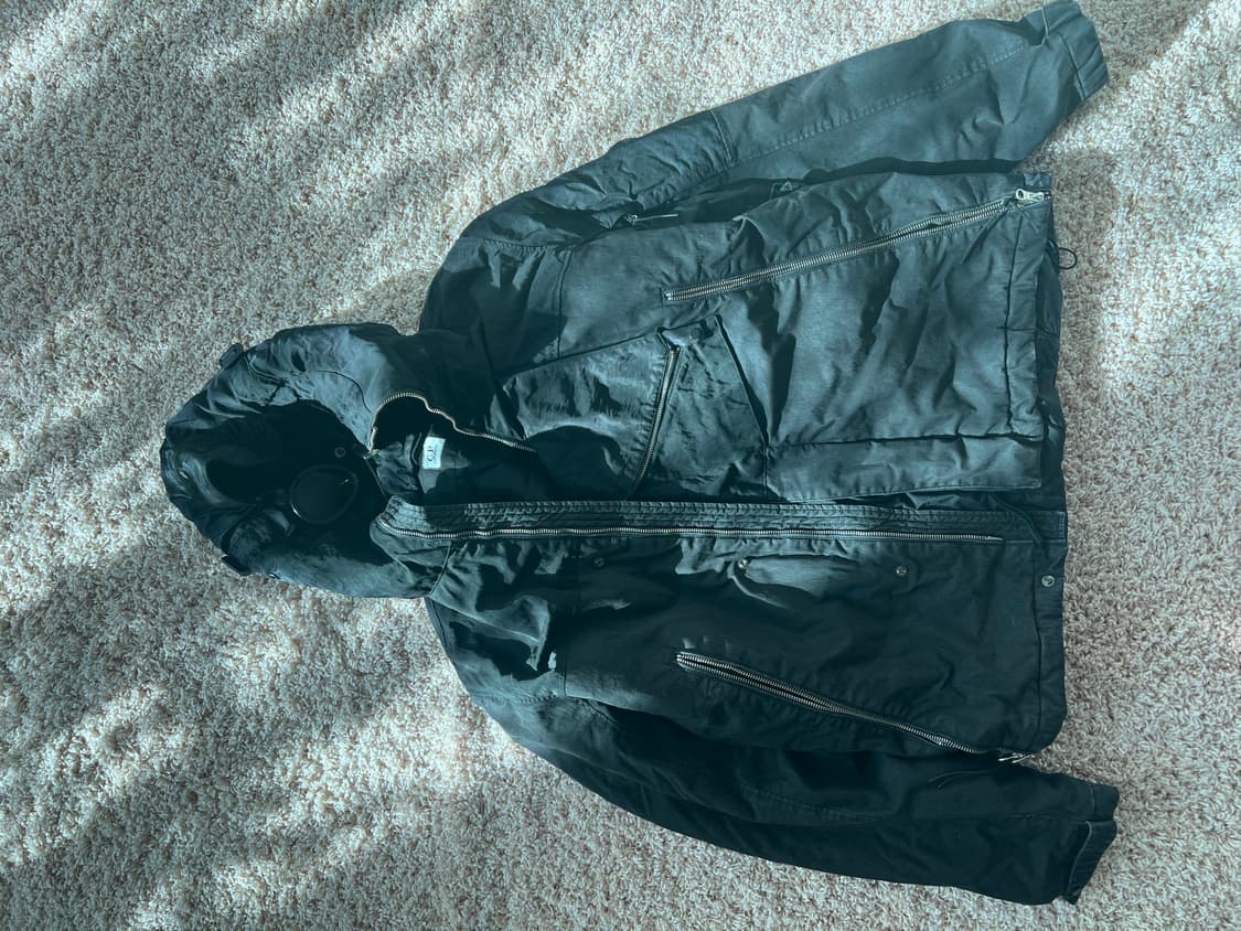 C.P. Company 고글 후드 워싱 자켓 상품이미지1