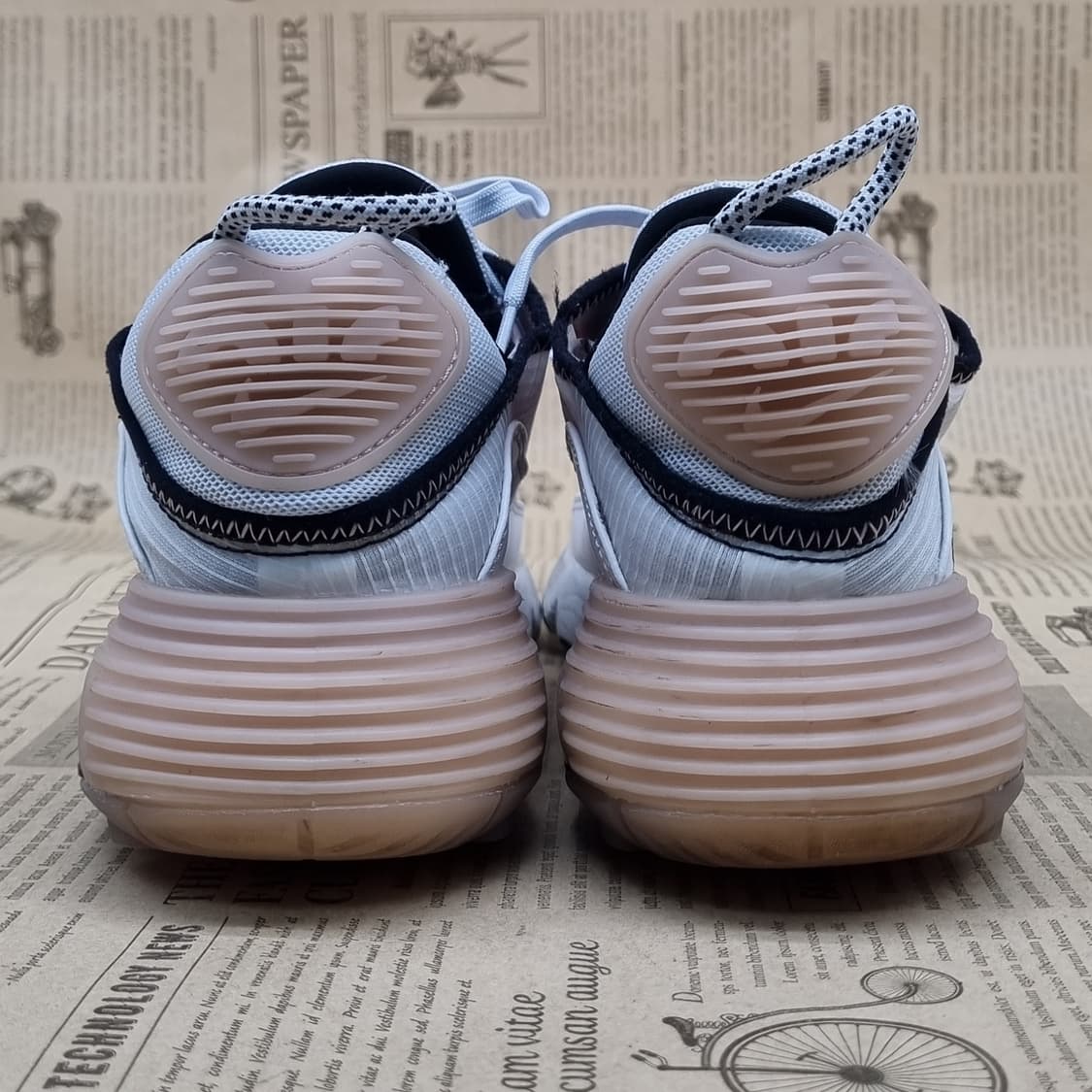 나이키 에어맥스2090 여성운동화235 상품이미지4