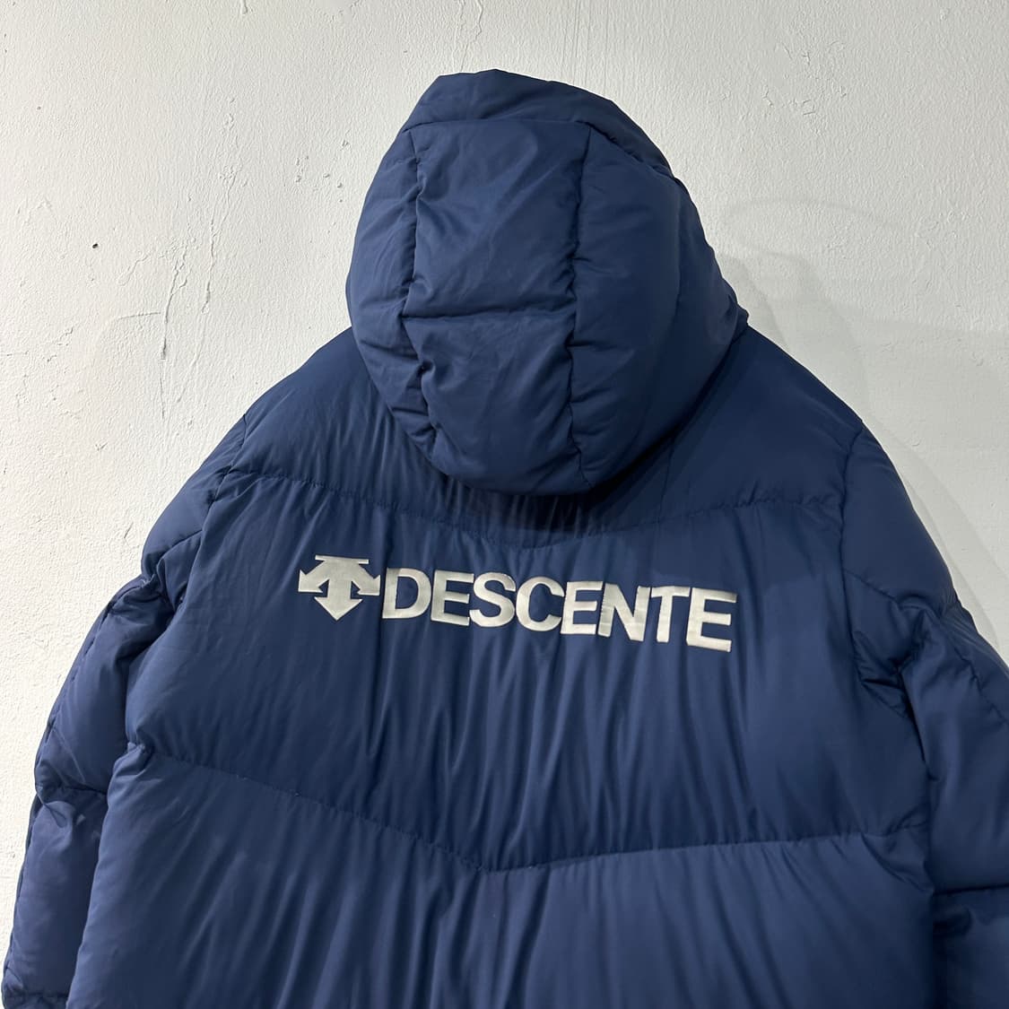 데상트 구스다운 롱패딩 L 상품이미지4