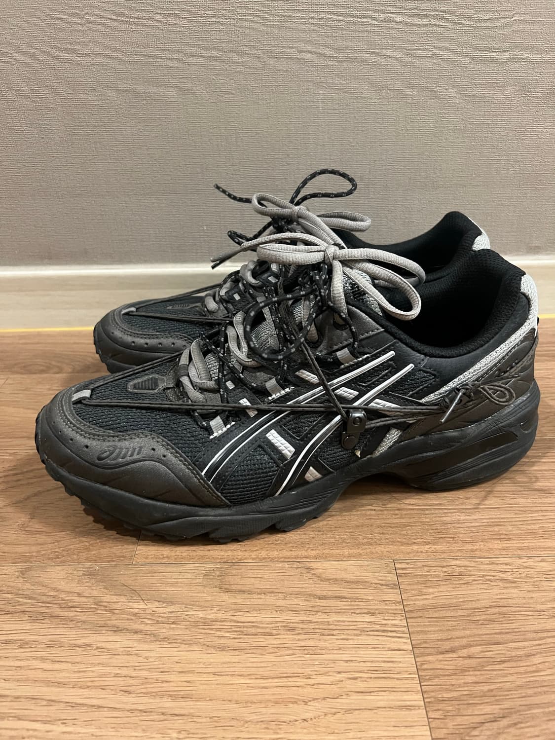 아식스 앤더슨벨 젤 1090 블랙실버 eu43.5 상품이미지6