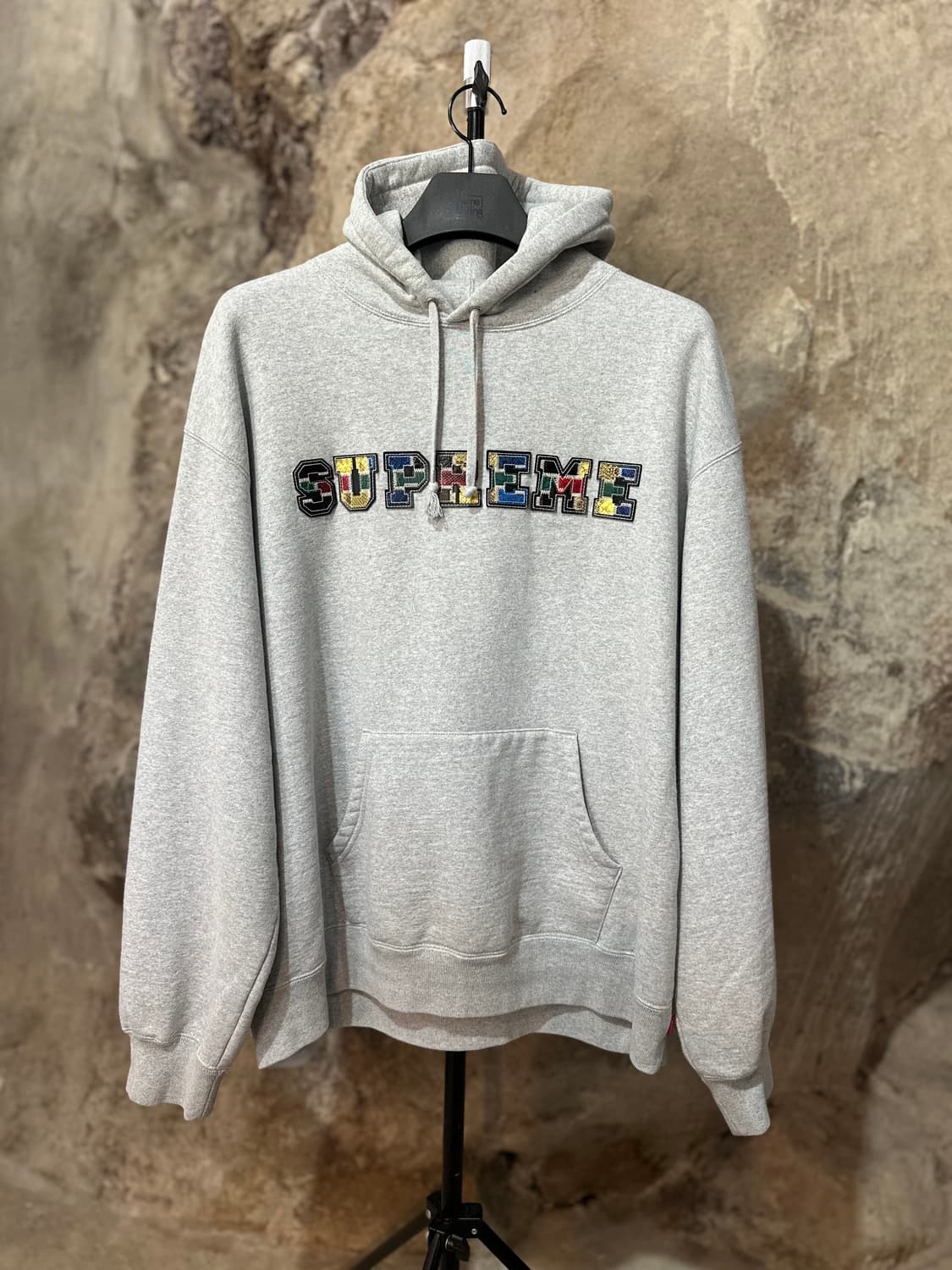 슈프림 23FW 컬리지에이트 패치워크 레더 후드 상품이미지3