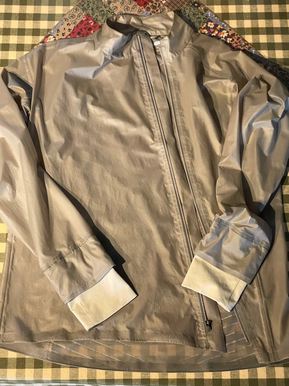 [HOKA] 바람막이 (L) 상품이미지1
