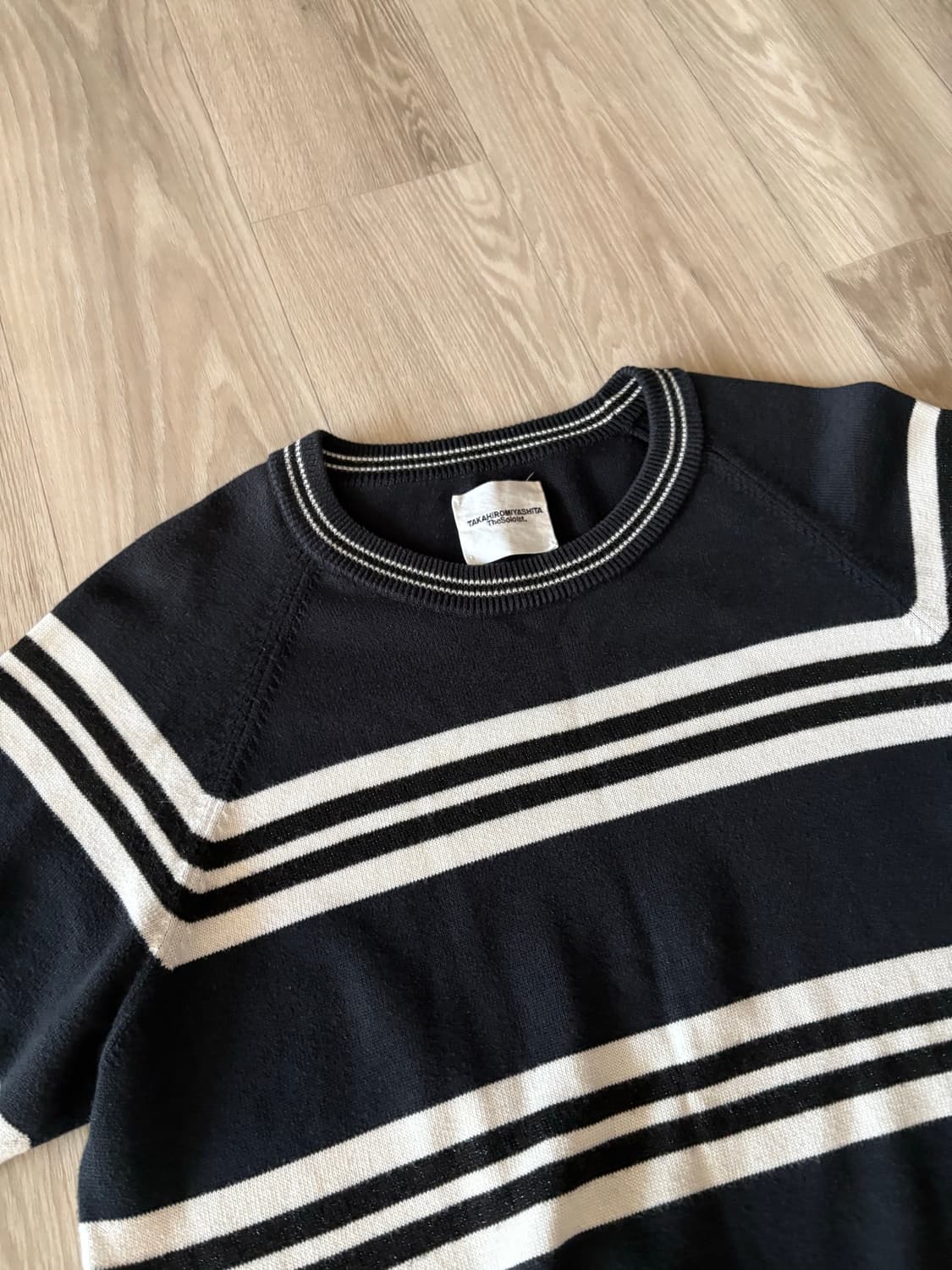 솔로이스트 18ss 니트반팔 46 상품이미지2