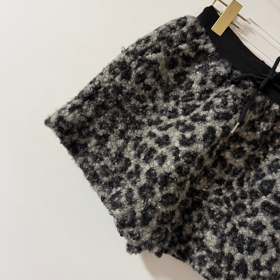 새상품 여자 호피 뽀글이 반바지 상품이미지4