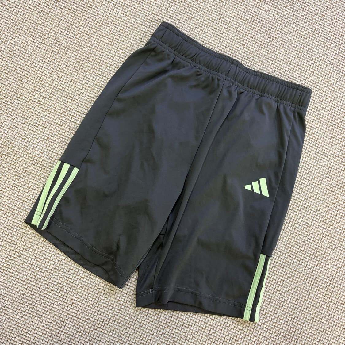 150 아디다스 트레이닝 반바지 0615D1 상품이미지1
