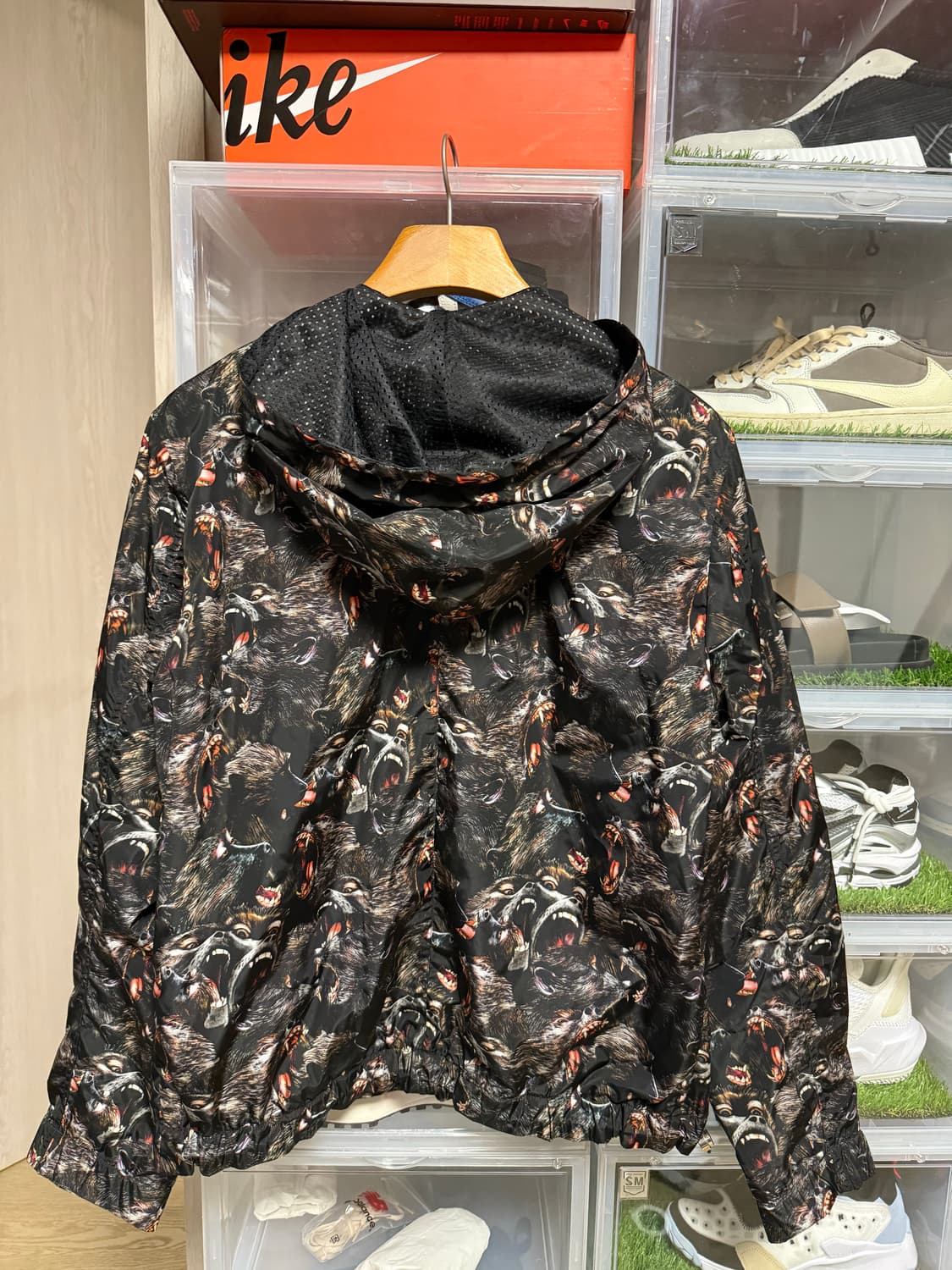 지방시 자켓 판매합니다 상품이미지6