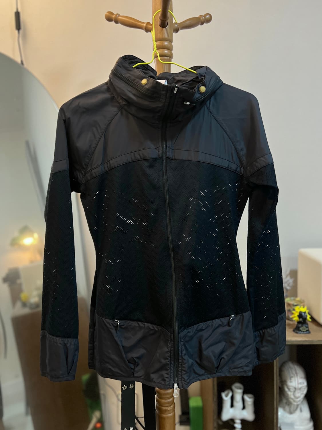 나이키 우먼 드라이핏 매쉬집업 바람막이 상품이미지2