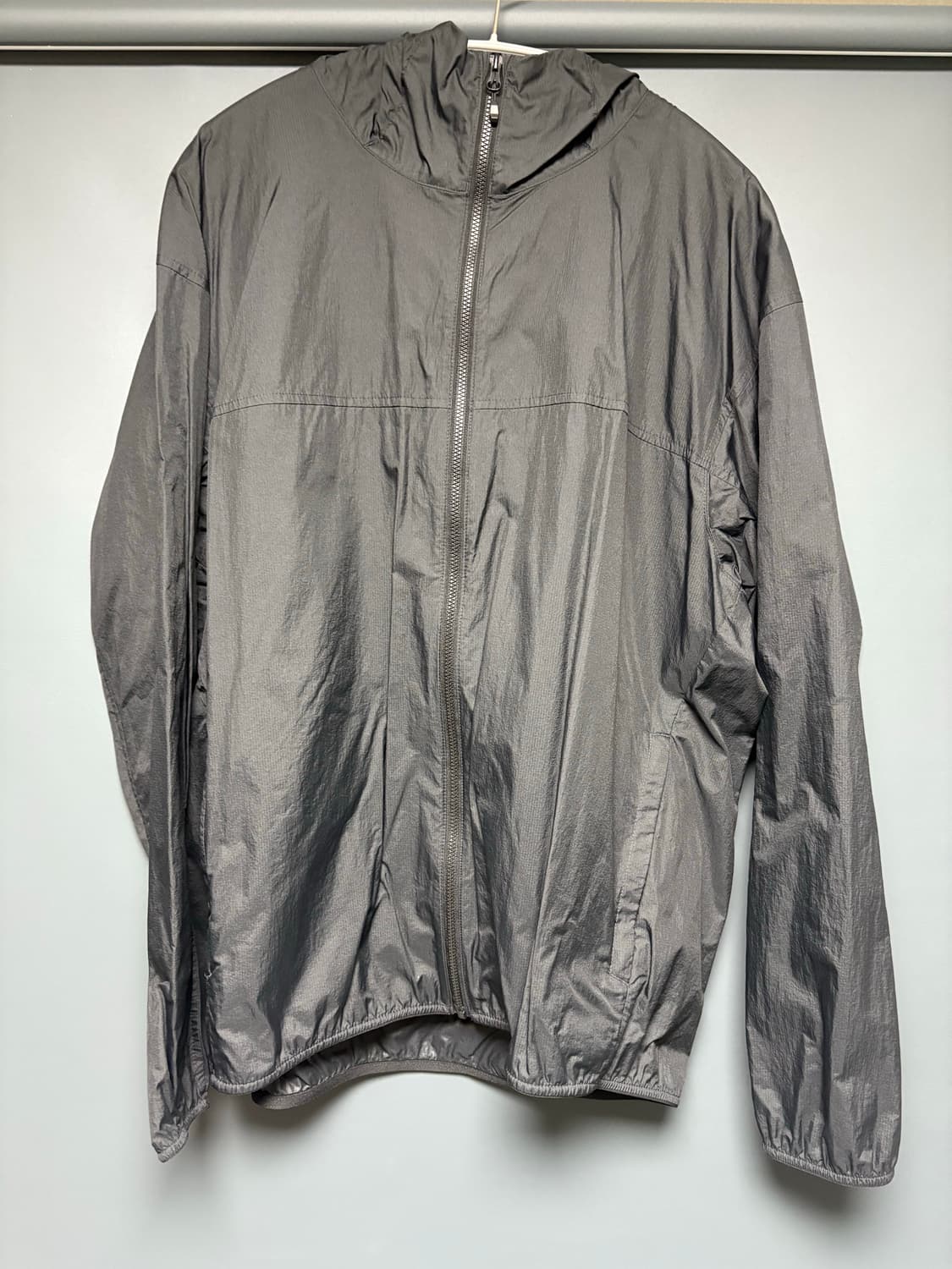 유니클로 UV 바람막이 상품이미지1