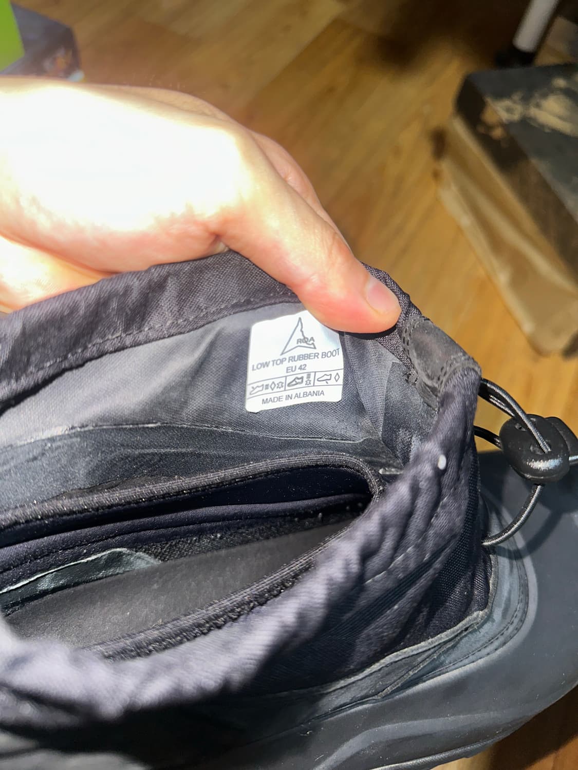 [42] 로아 로우 탑 루버 부츠 블랙 상품이미지4