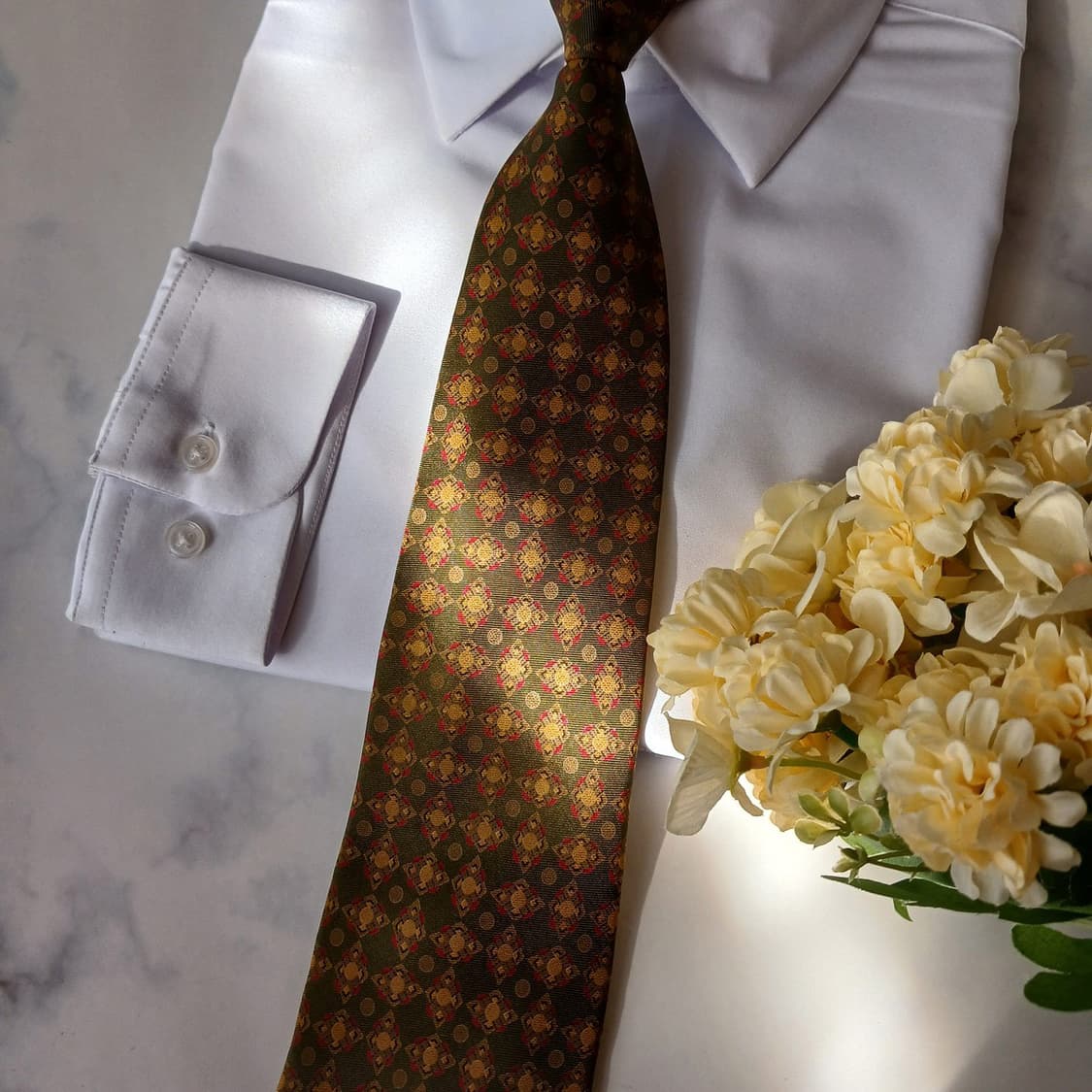 디올 실크 카키브라운 패턴 넥타이 9.5cm A+등급 A19331
 상품이미지8
