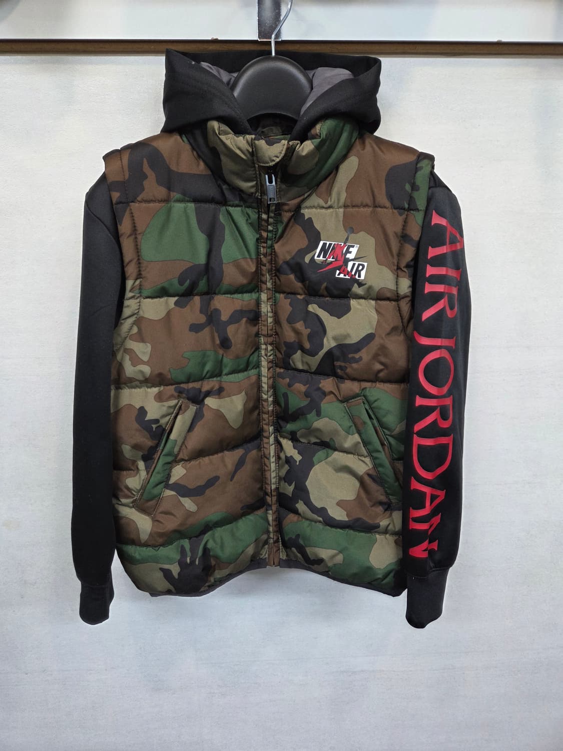 조던 키즈 주니어 카모 패딩조끼 후드 일체형 8~10 상품이미지1