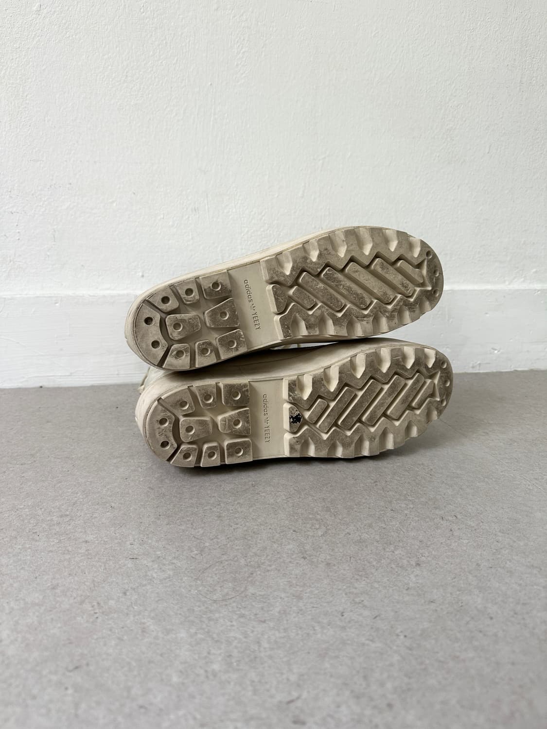 YEEZY 950 초기 하이탑 부츠 피요테 상품이미지7