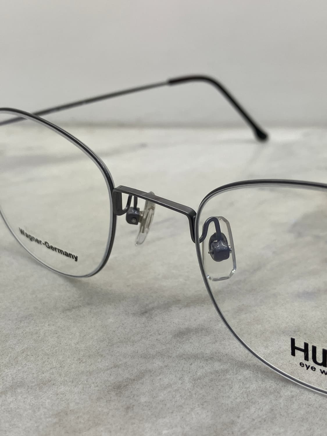 흄 HUM 실버 소프트 스퀘어 역산각 메탈테 안경 상품이미지5