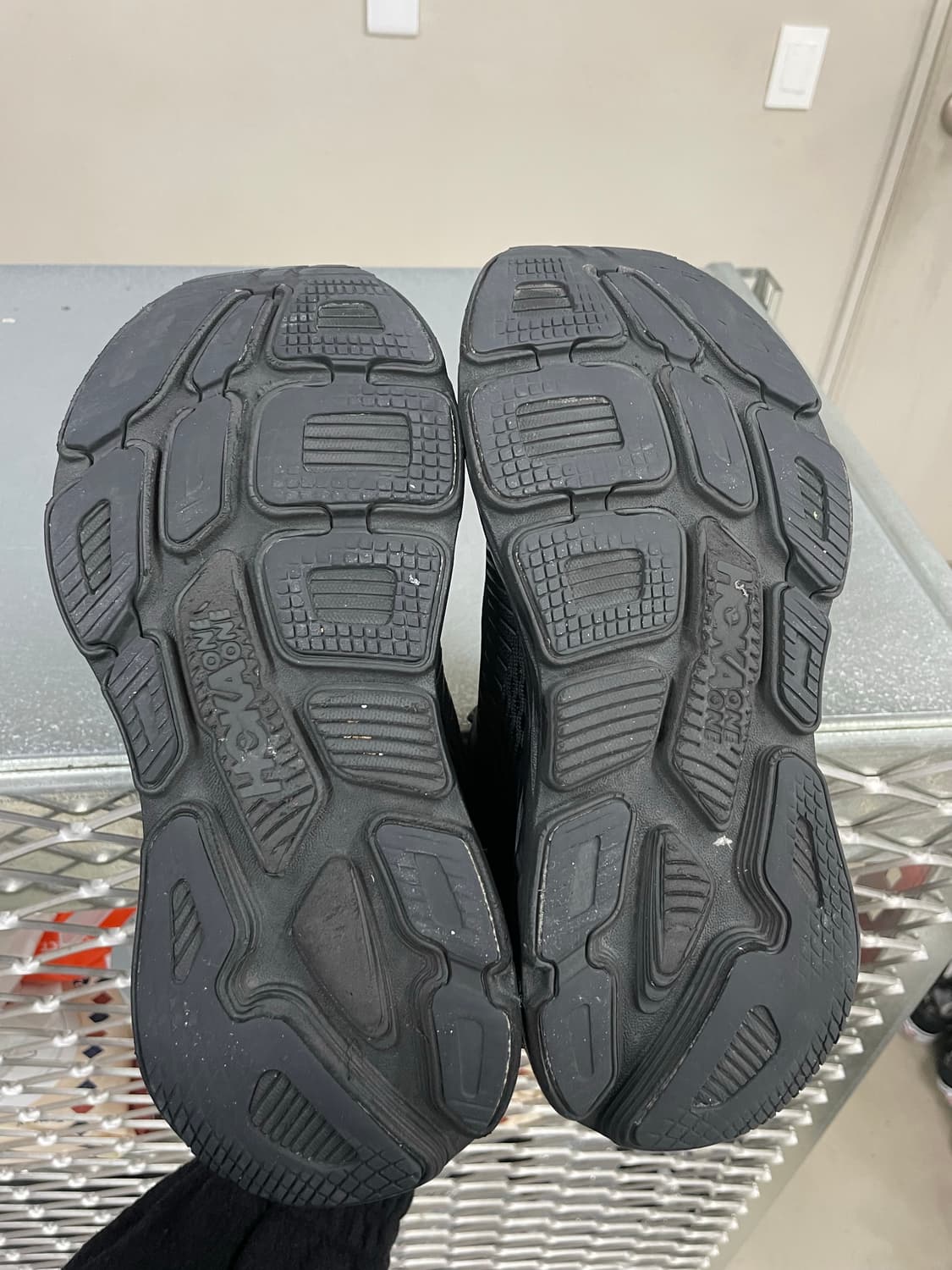 호카 본디7 블랙 240 상품이미지6