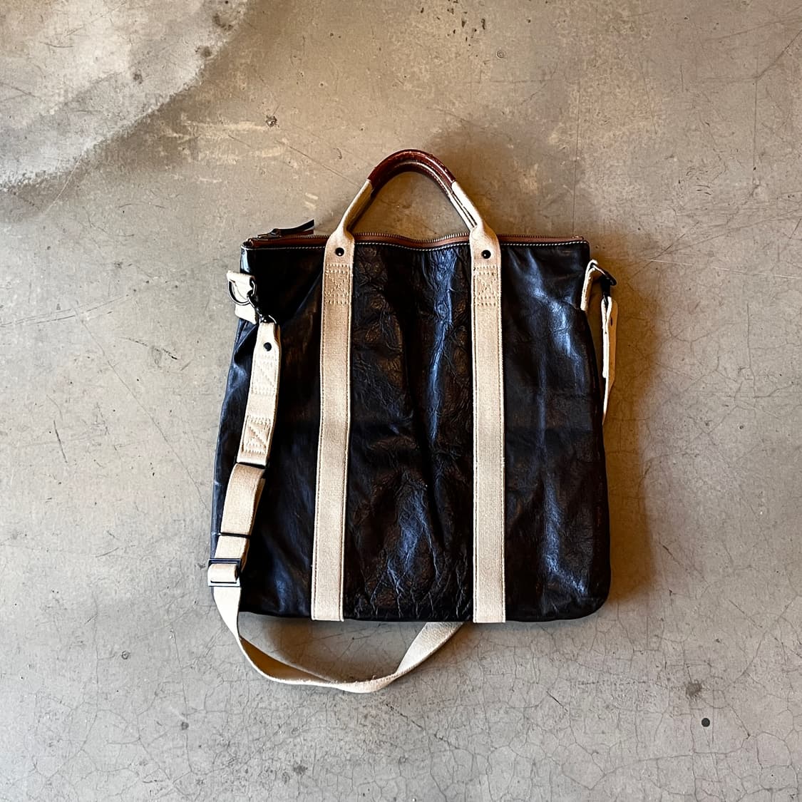 토이즈맥코이 호스하이드 헬멧백 상품이미지3