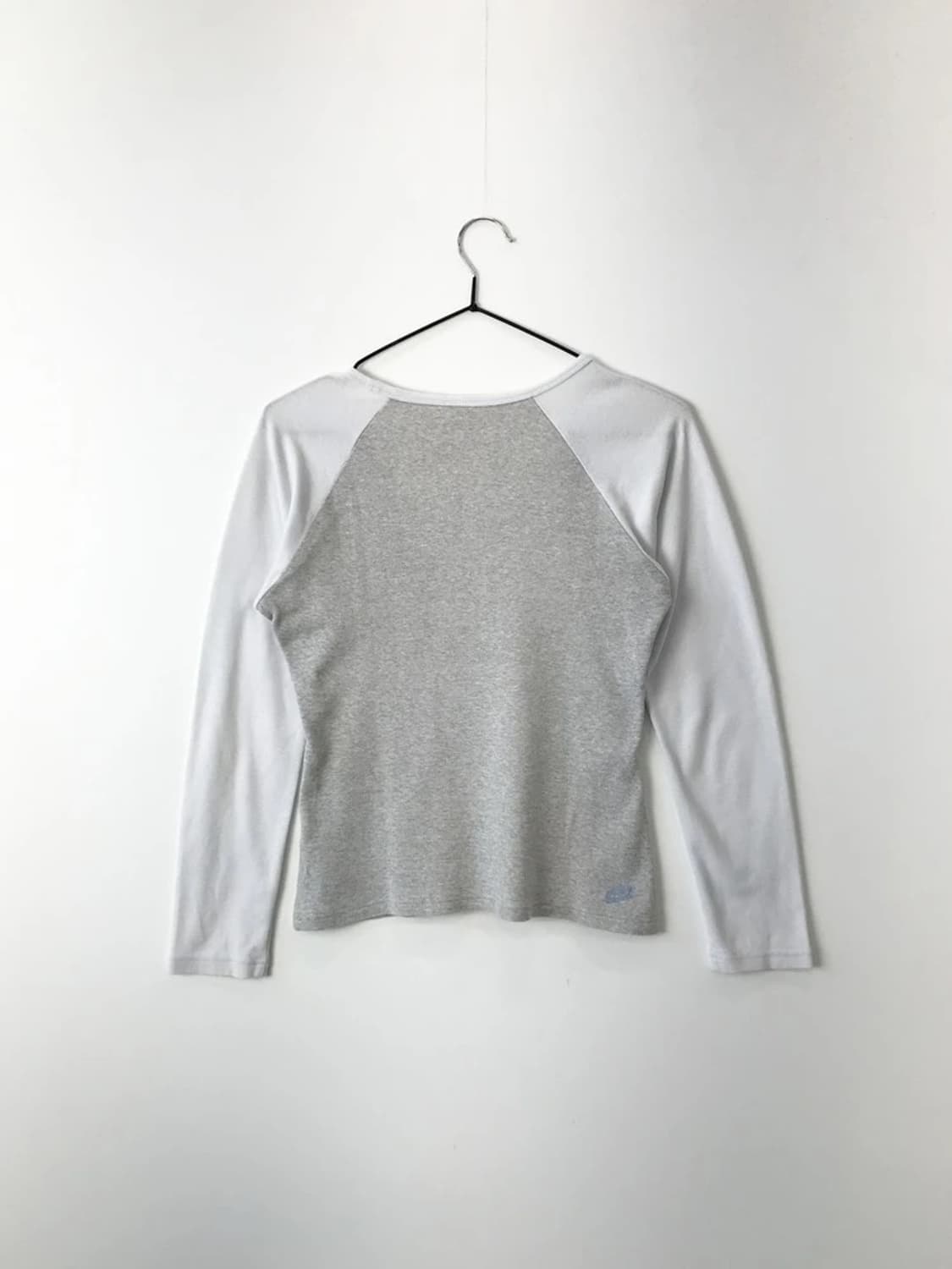 Nike Women’s Raglan Long Sleeve 상품이미지4