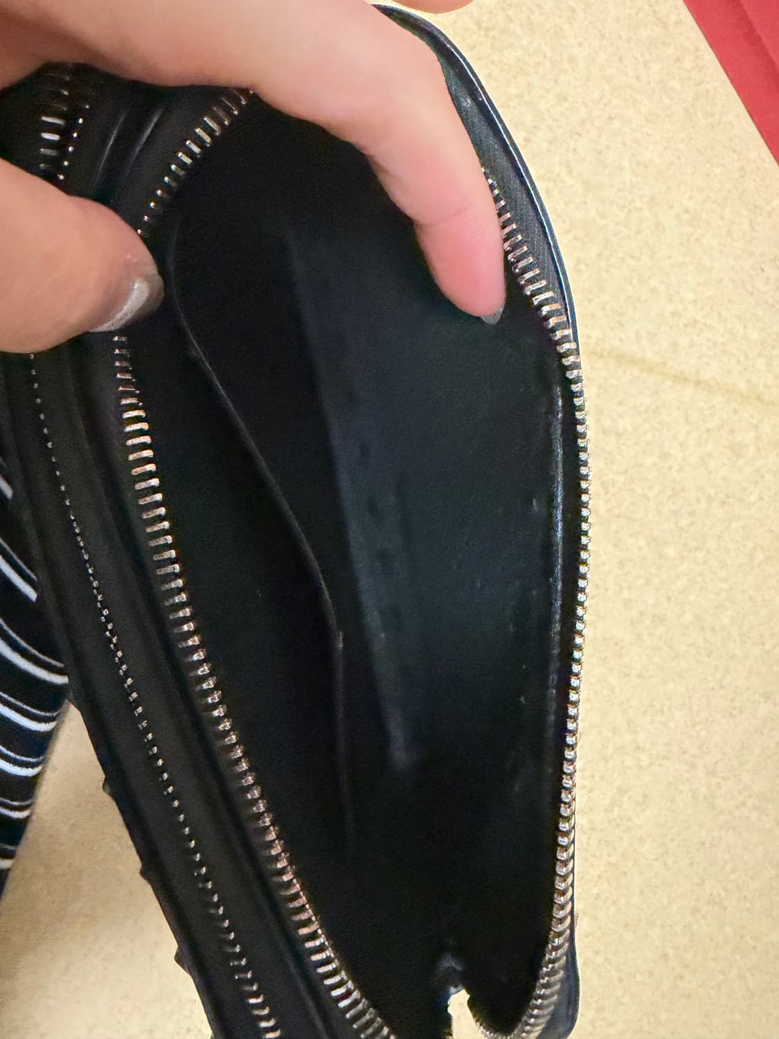 발렌티노 락스터드 크로스 체인백 상품이미지4