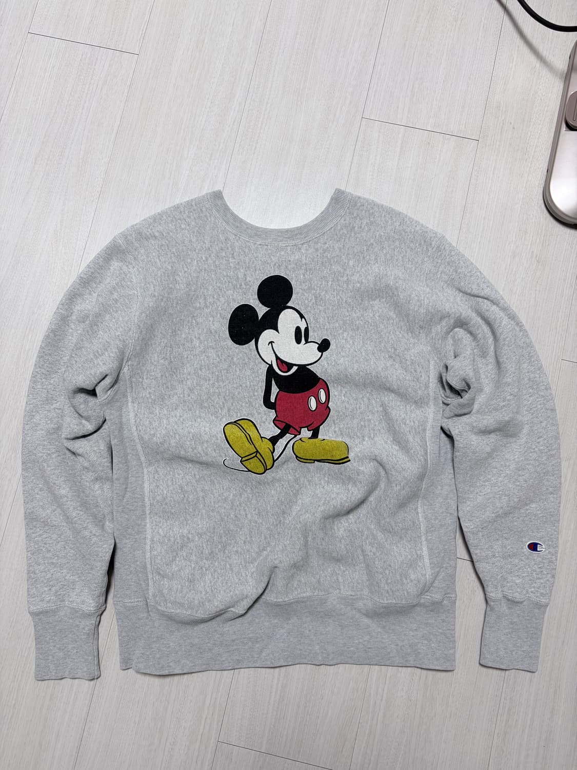 챔피온 빔즈 콜라보 디즈니 맨투맨 블루택 라지 상품이미지1