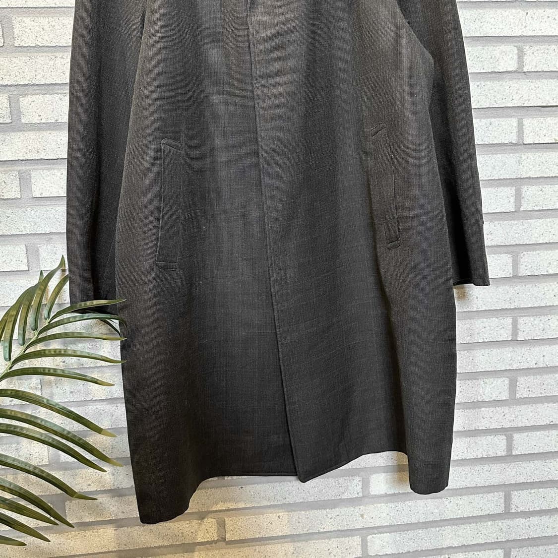 JPN VINTAGE 트렌치코트 칼라넥 레글런 소매 버튼 디테일 차콜 상품이미지4