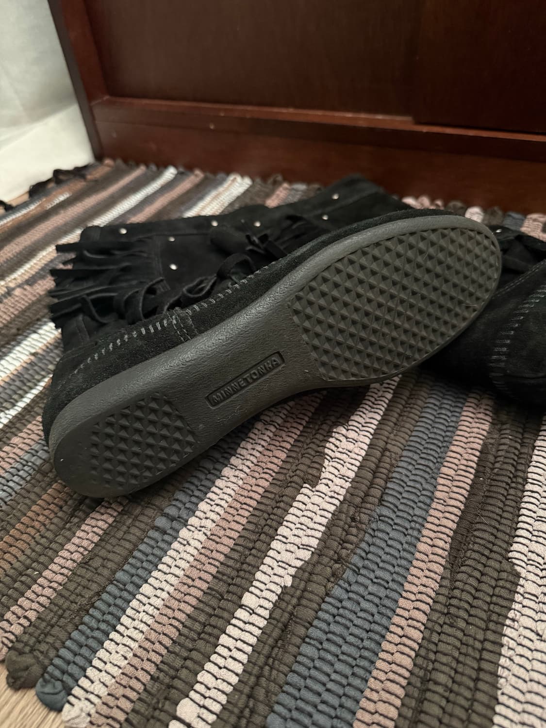 MINNETONKA fringe suede boots 상품이미지4