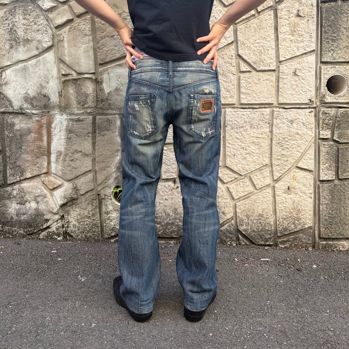 돌체앤가바나 디스트로이드 메탈 플레이트 데님 상품이미지1