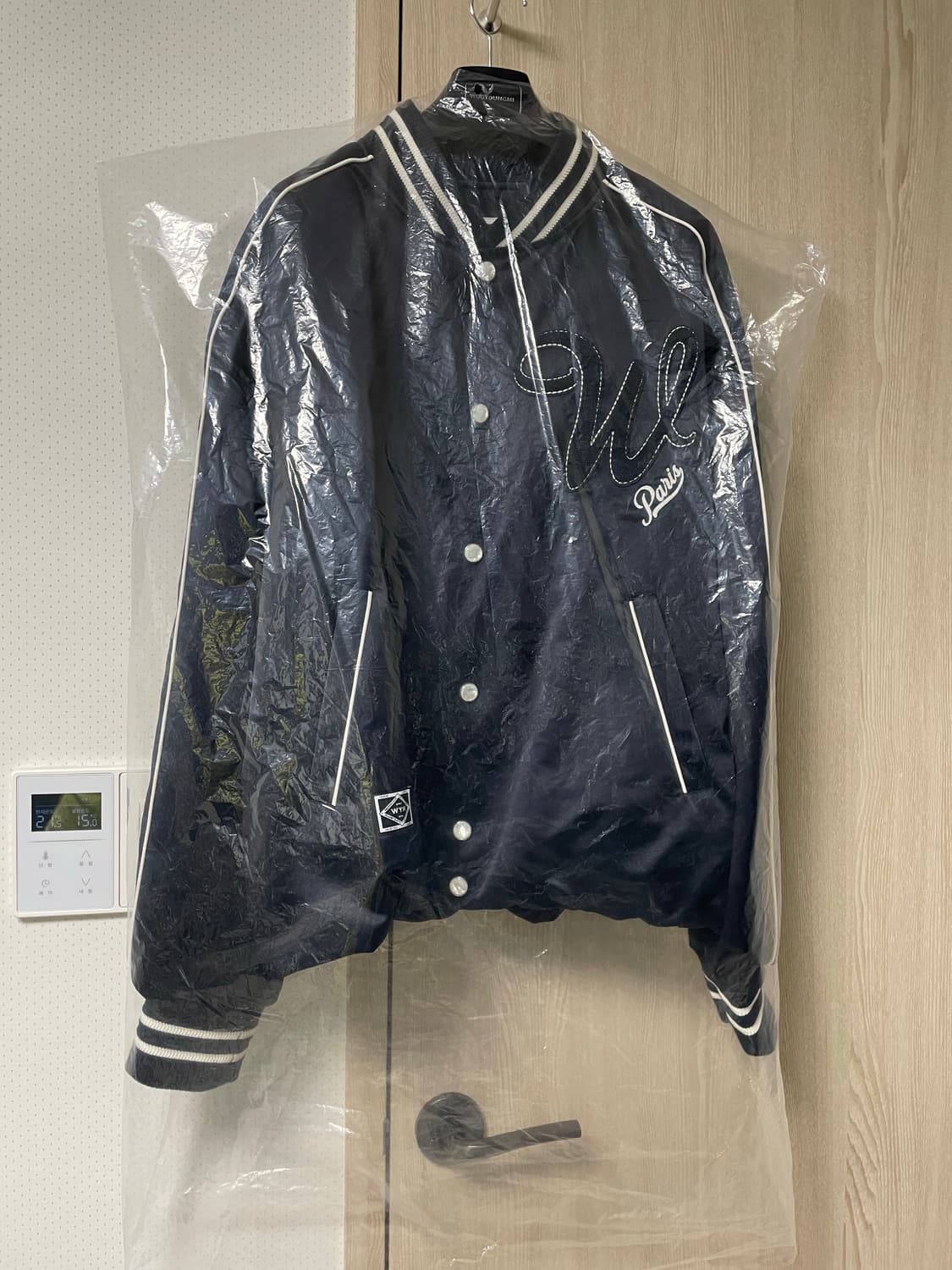 50사이즈 새상품, 우영미 25ss 네이비 자수 바시티 상품이미지8