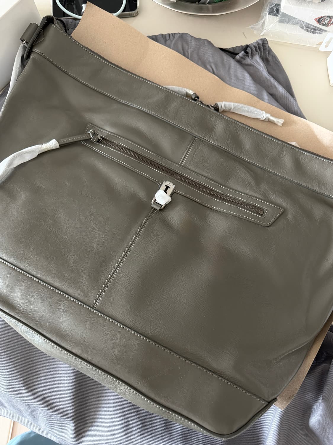 분크 토크 캐빈 크루 빅 호보백 가방 라지 애쉬카키 미개봉 새제품 더스트 상품이미지2