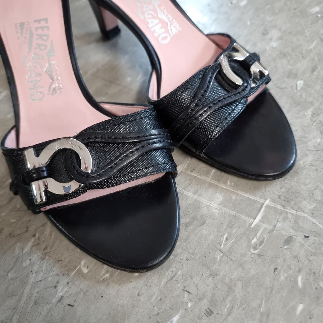 페라가모 뮬 샌들힐 간치니 키튼힐 슈즈 신발 구두 (230/36) 상품이미지4