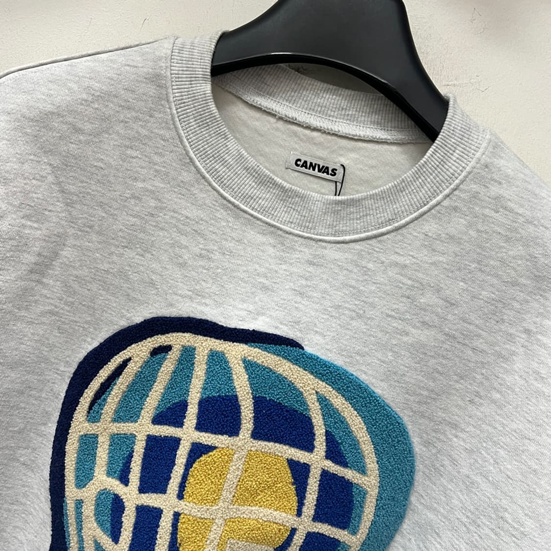 VTG CANVAS 그래픽 자수 오버핏 맨투맨 FREE 상품이미지3