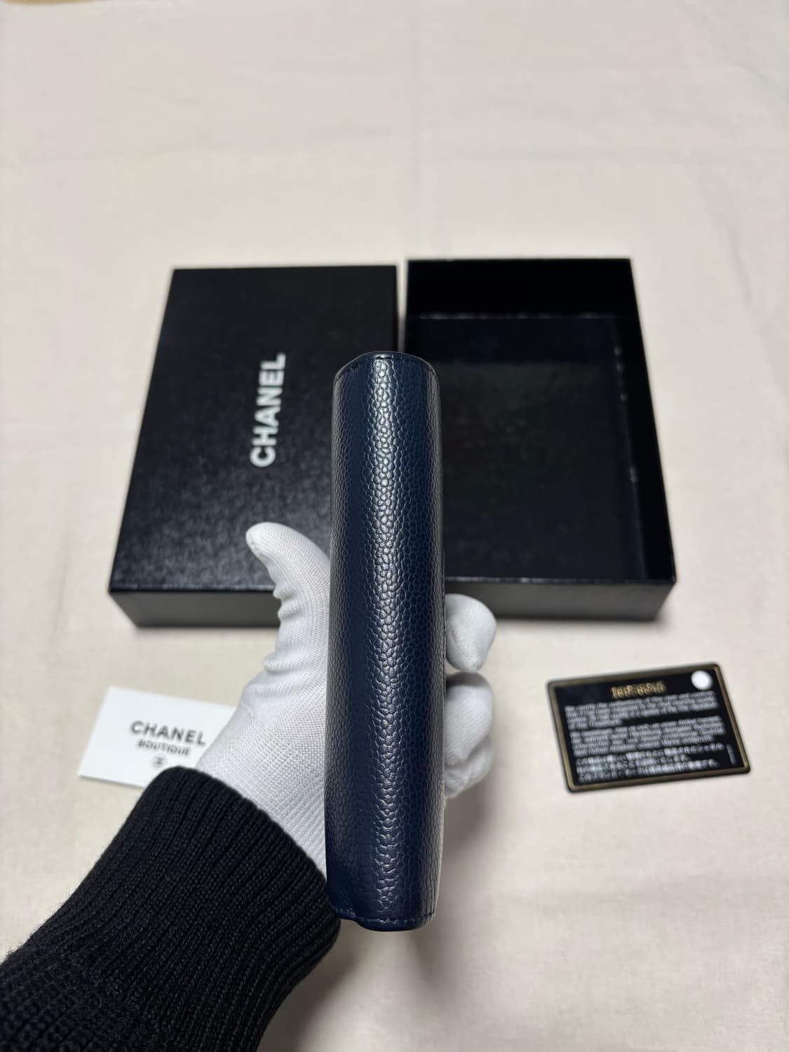 샤넬 네이버 카프스킨 캐비어 마크 장지갑  상품이미지6