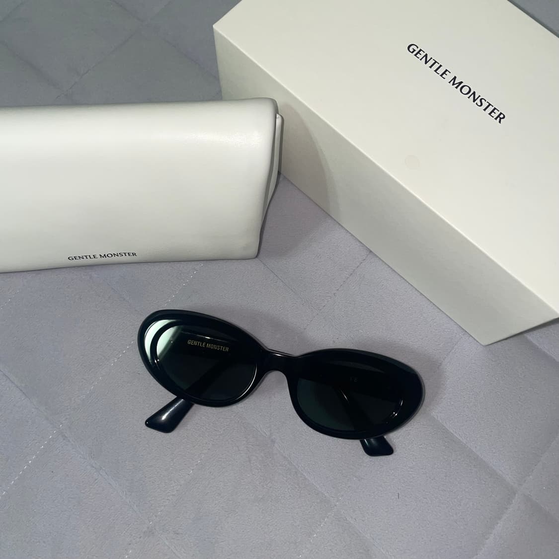 젠틀몬스터 선글라스 르 01 블랙 상품이미지4