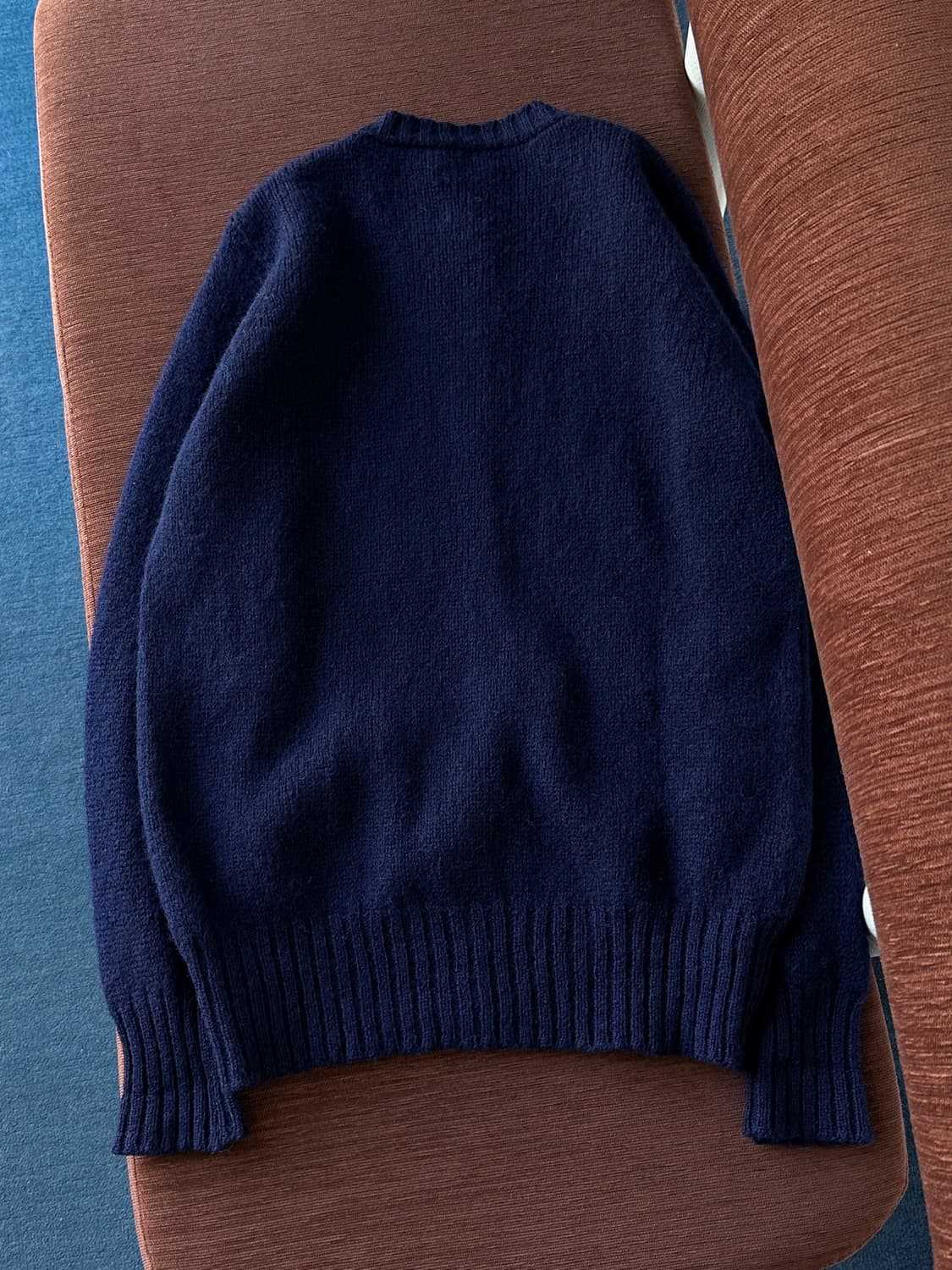 Brushed fabric design crew neck cardigan 상품이미지3