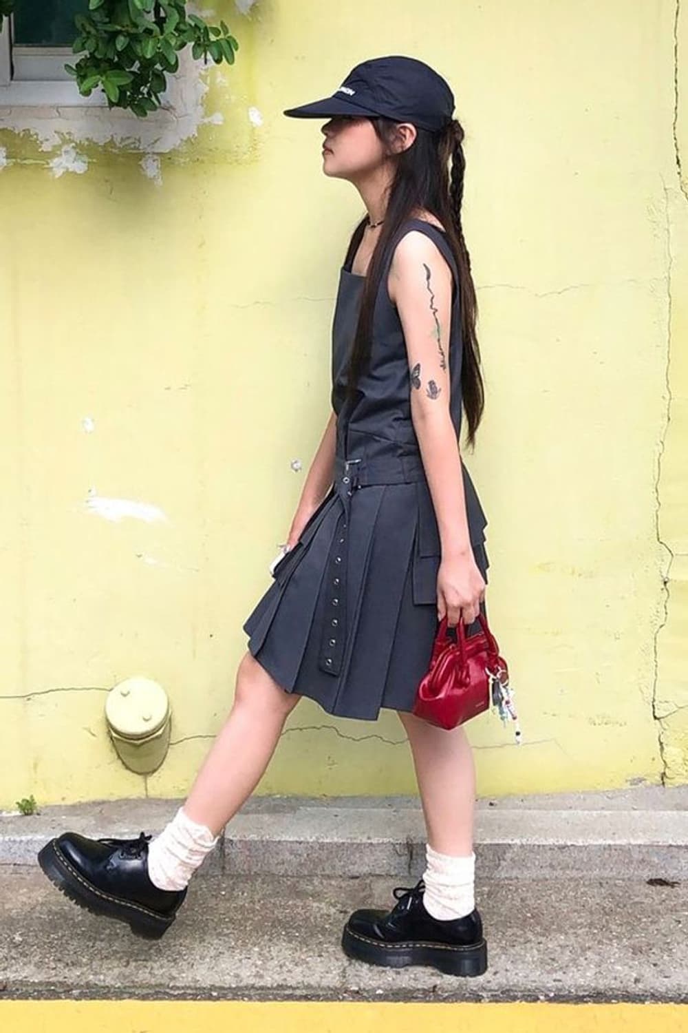 새상품판매) 첨 cheom 원피스 Diagonal Pleats Dress 상품이미지4