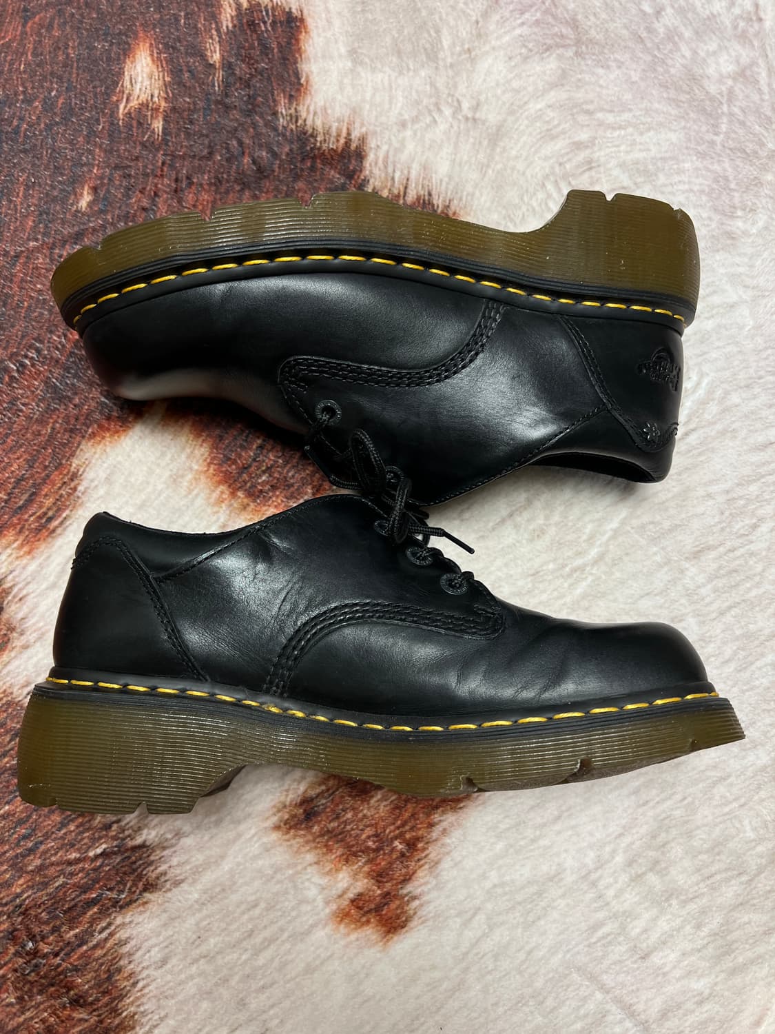 [43] 닥터마틴 찬다 CHANDA 블랙 3홀 더비 슈즈 상품이미지3