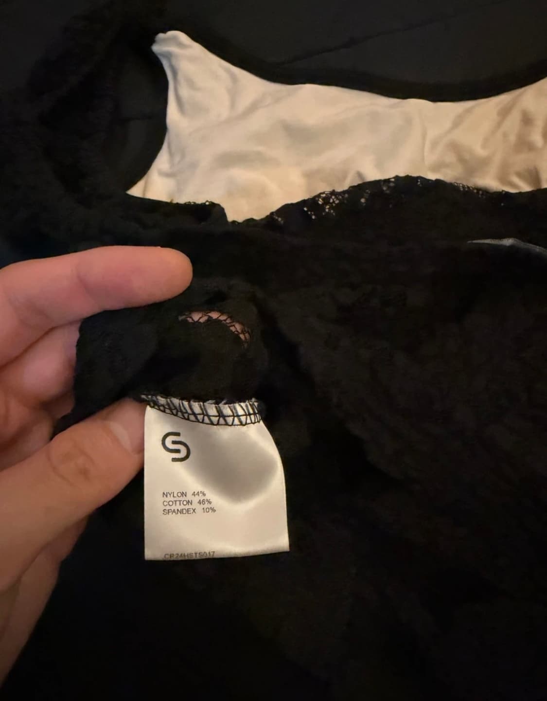 CERRIC 블랙 레이스 민소매 블라우스 상품이미지3