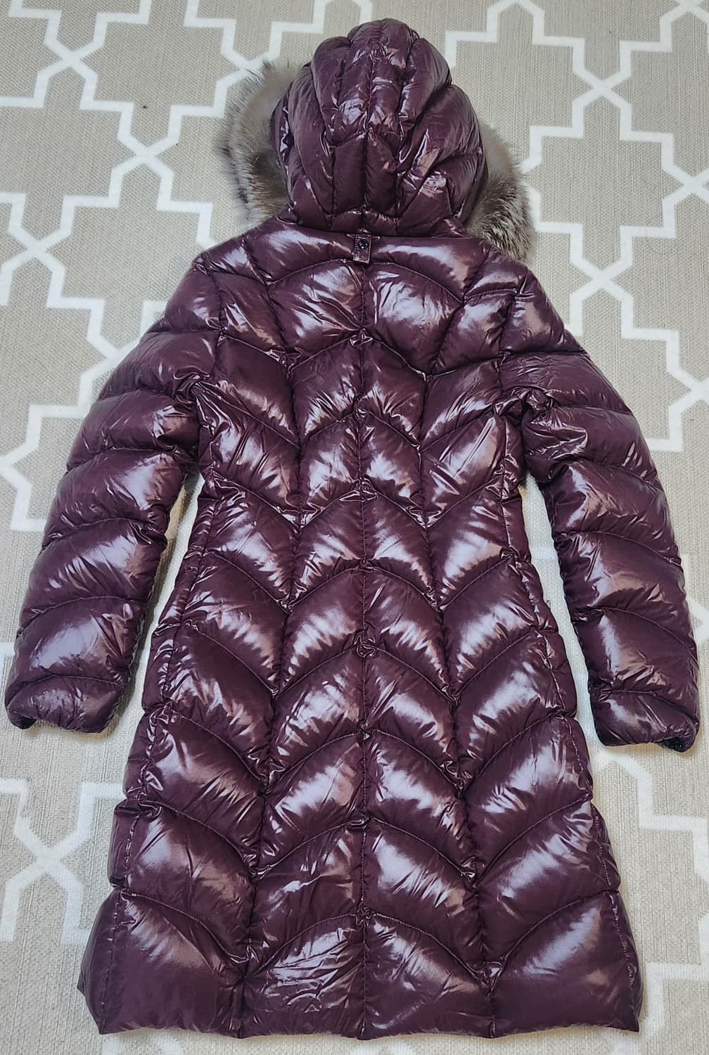 [정품]몽클레어 패딩 알비지아 (풀마러스) 폭스퍼 와인/블랙 2 새상품급 상품이미지6