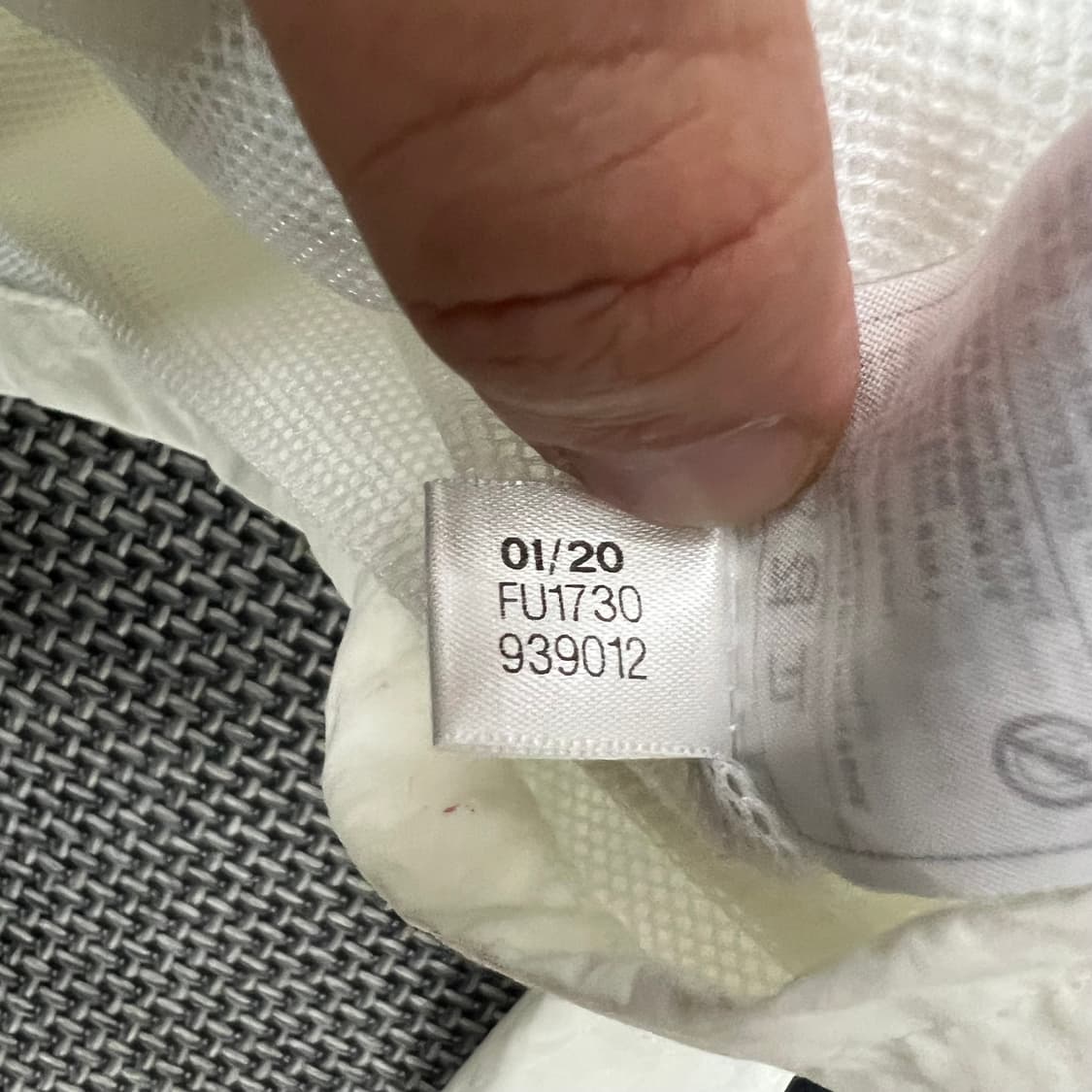 아디다스 화이트 바람막이 상품이미지3