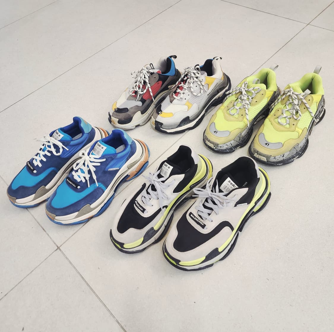 발렌시아가 트리플s 41 사이즈 팔아요 상품이미지1