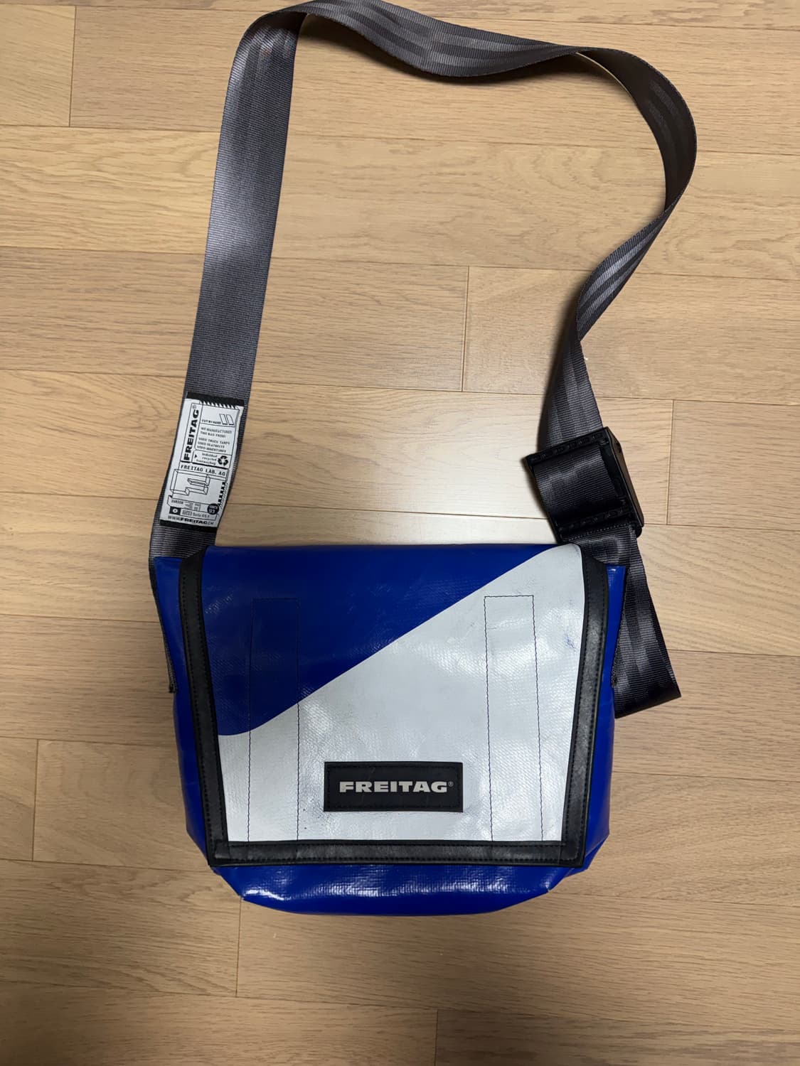 프라이탁 라씨 흰파 상품이미지1