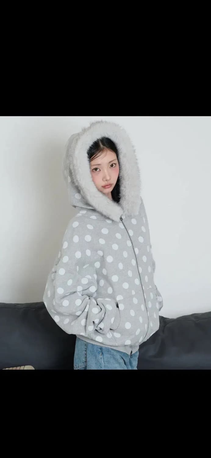 (택달린 새상품) 잇자바이브 itzavibe 윙스 도트 퍼 후드집업 상품이미지2