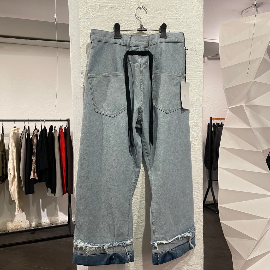마리나 이 25ss 폴디드 오버사이즈 데님팬츠 상품이미지3
