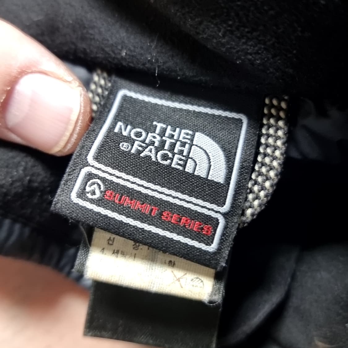 노스페이스 800 필파워 경량패딩 블랙(105) 상품이미지3