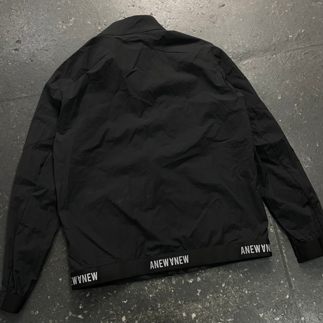 100 어뉴골프 25년식 에센셜 자켓 상품이미지5