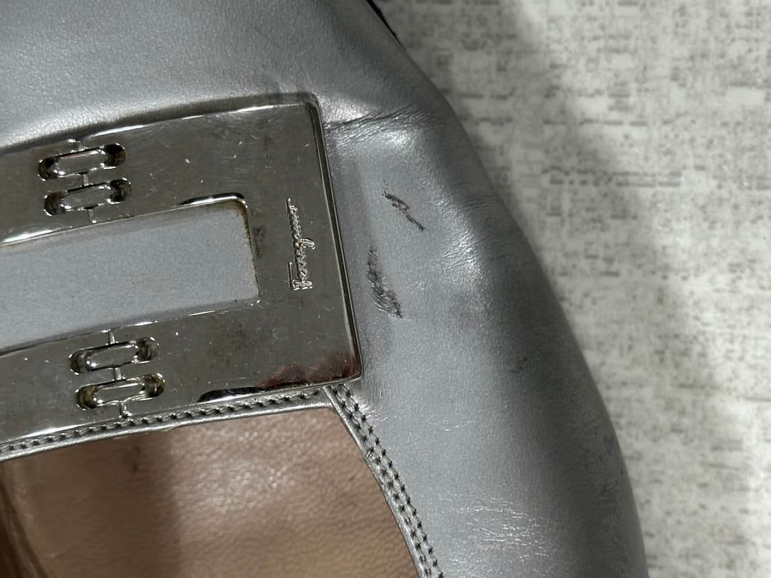 36) 페레가모 Buckled  Loafers 상품이미지10