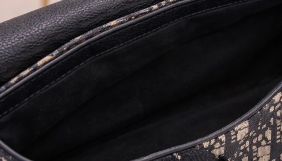 [S급] 디올 오블리크 새들 미니 파우치 크로스백 판매합니다!!! 상품이미지2